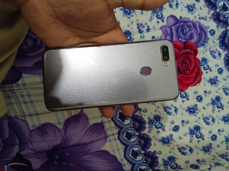 OPPO F9 1
