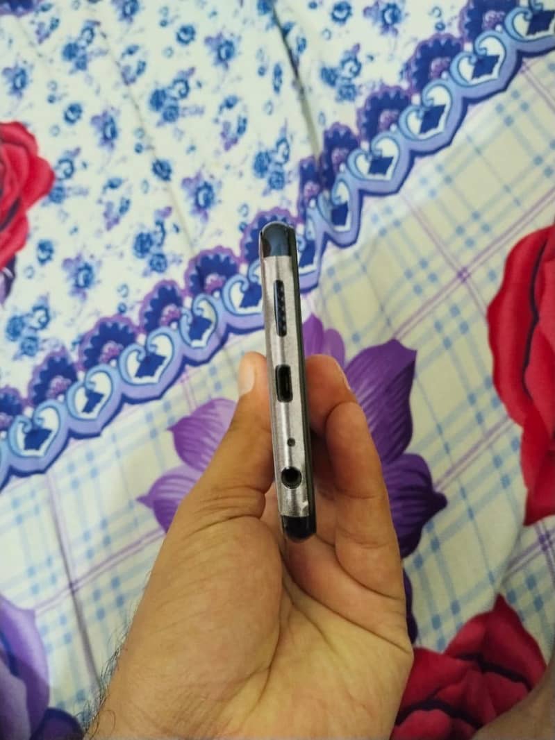 OPPO F9 5