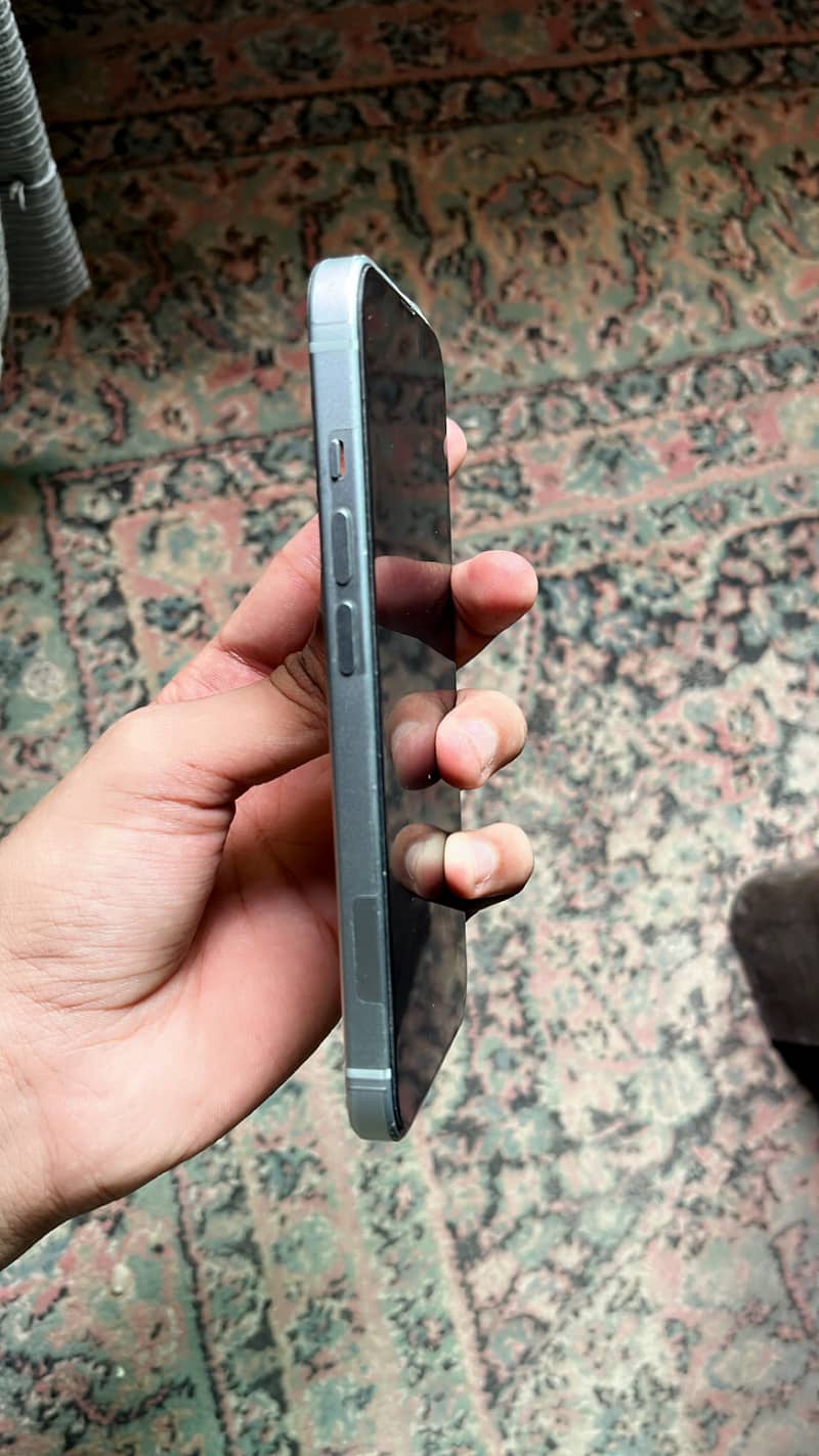 Apple iPhone 15 1