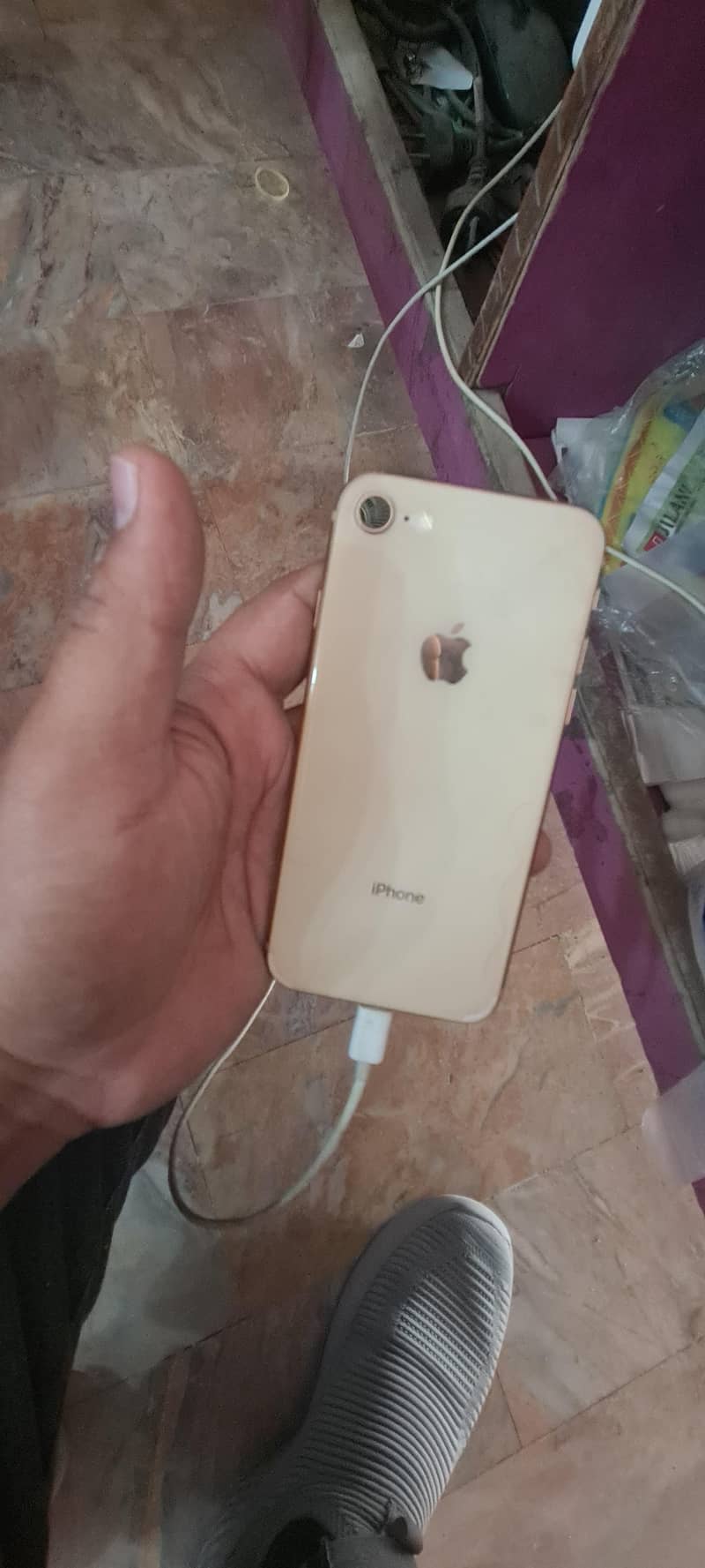 Apple iPhone 8 3