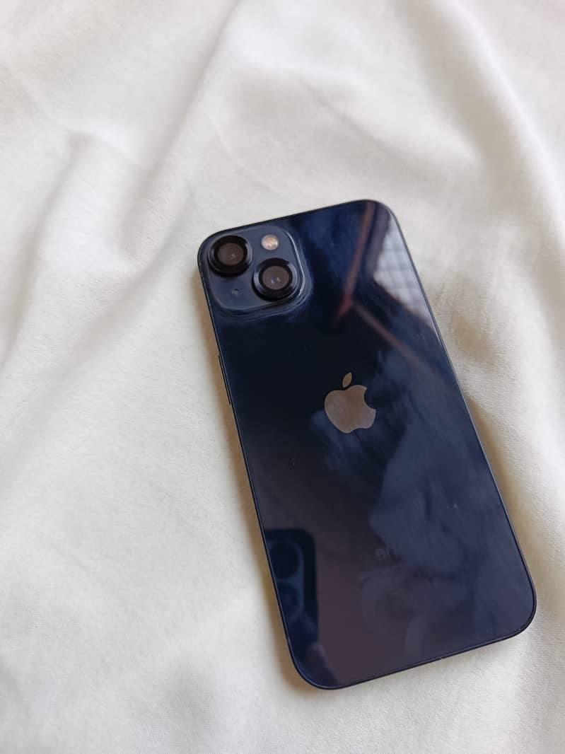 Apple iPhone 13 0