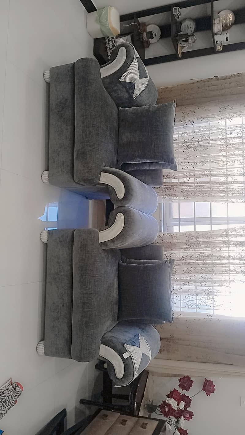 sofa set with dewan 1