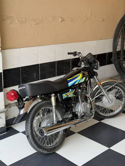 03256333353 honda 125 2026 model unregistered 10/10 all things availab