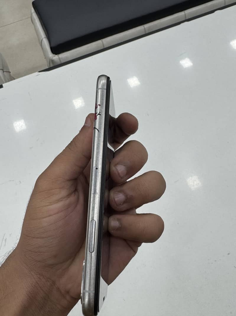 Apple iPhone X 2