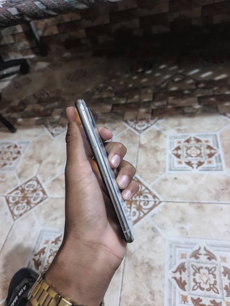 iphone x 4