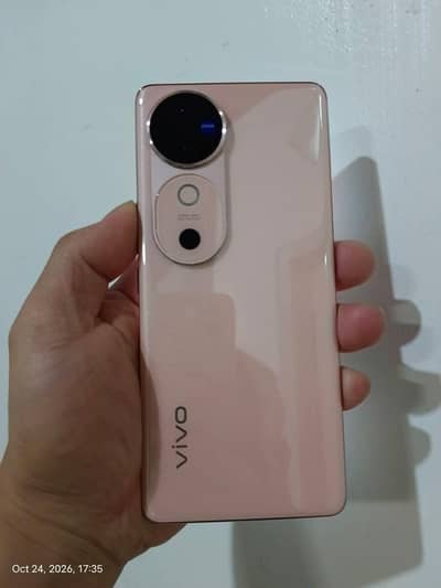 Vivo 40-12GB-256 GB