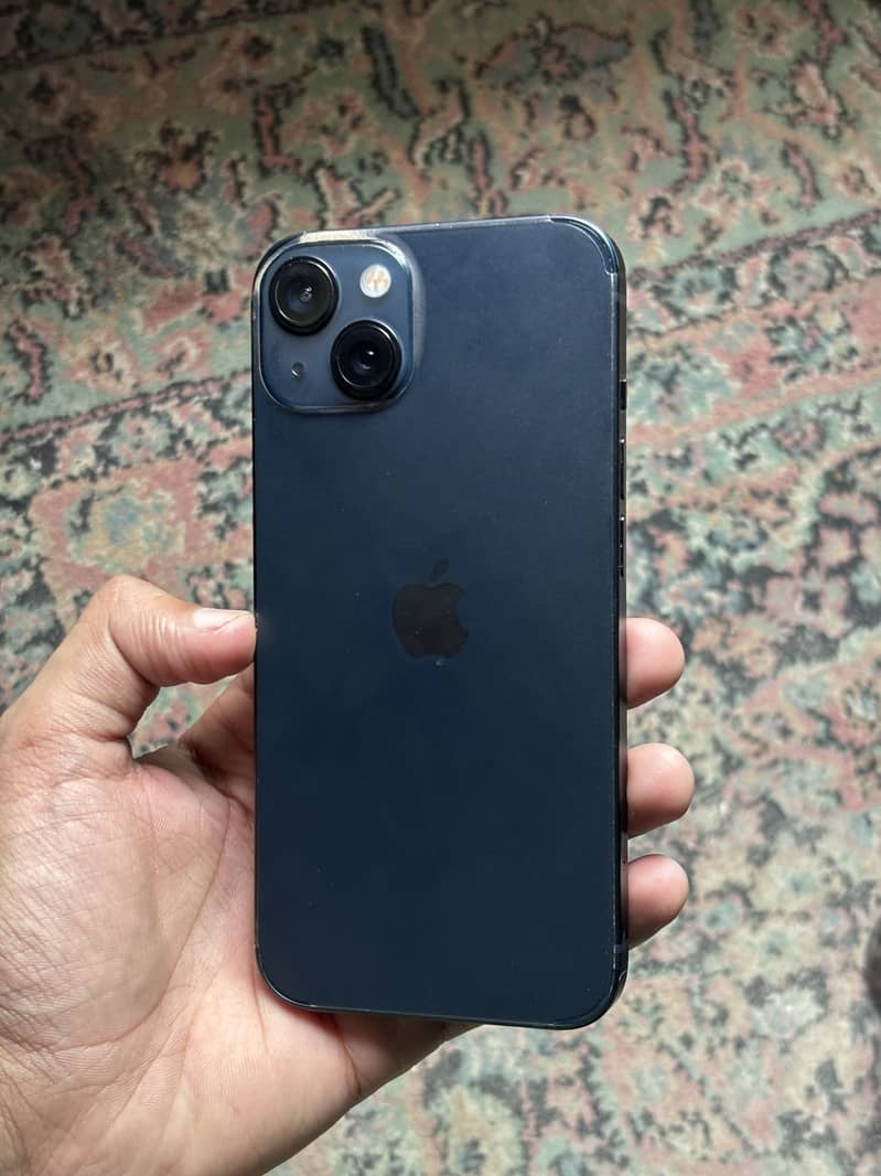 Apple iPhone 13 0