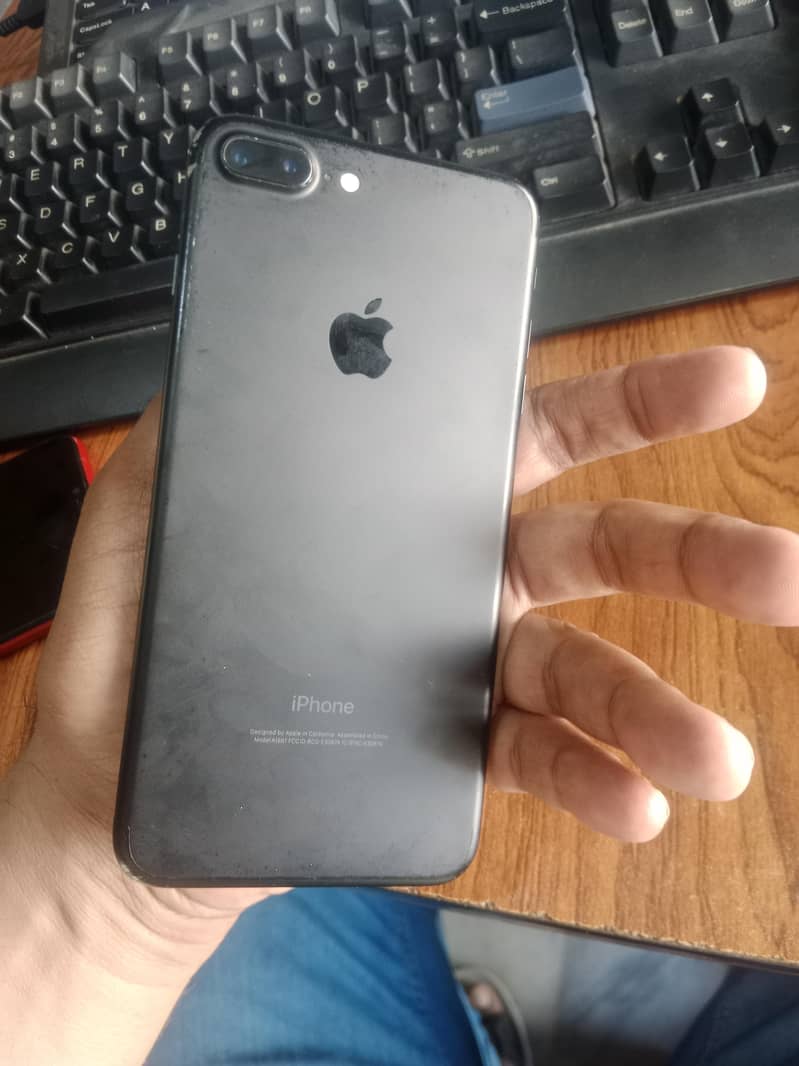 Apple iPhone 7 Plus 0