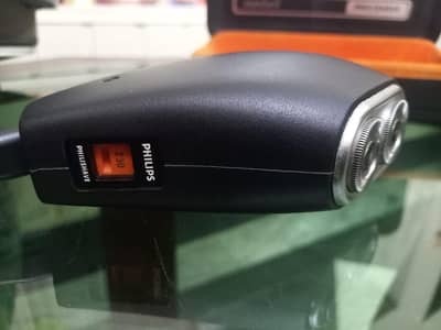 Philipsave Electric Shaver