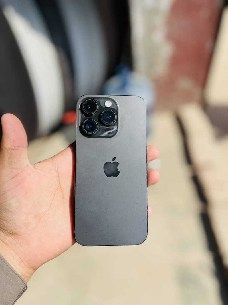 Apple iPhone 14 Pro 4