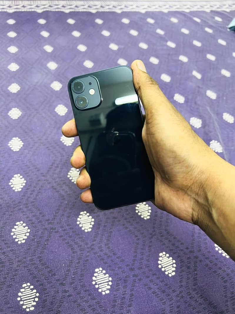 Apple iPhone 12 mini 8