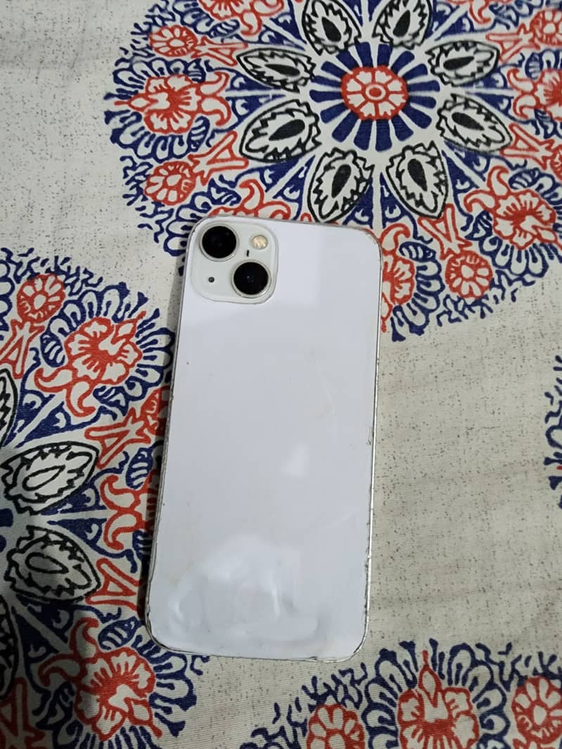 Apple iPhone 13 2