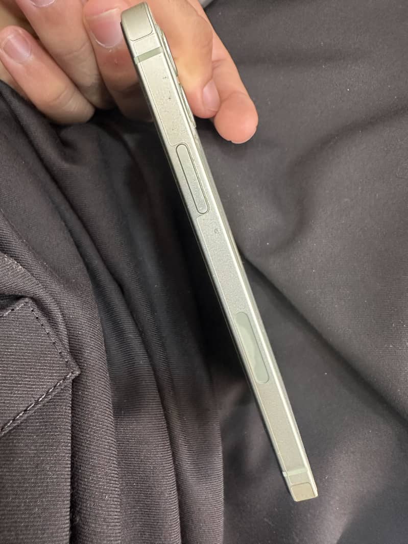 Apple iPhone 12 2
