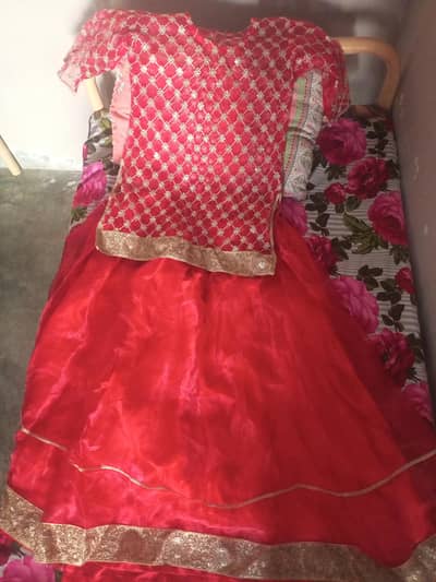 red color lehnga for wedding event, slightly used best in condition
