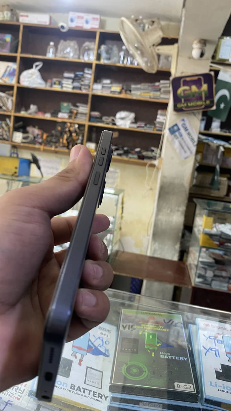 Tecno Spark Go 2