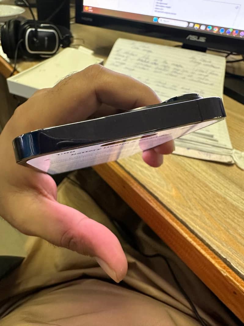 Apple iPhone 14 Pro Max 6