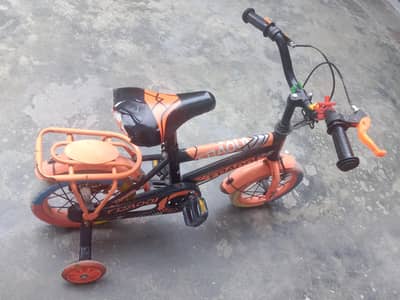 Kids cycle achi condition ma ha . sale reason. buy a new big cycle