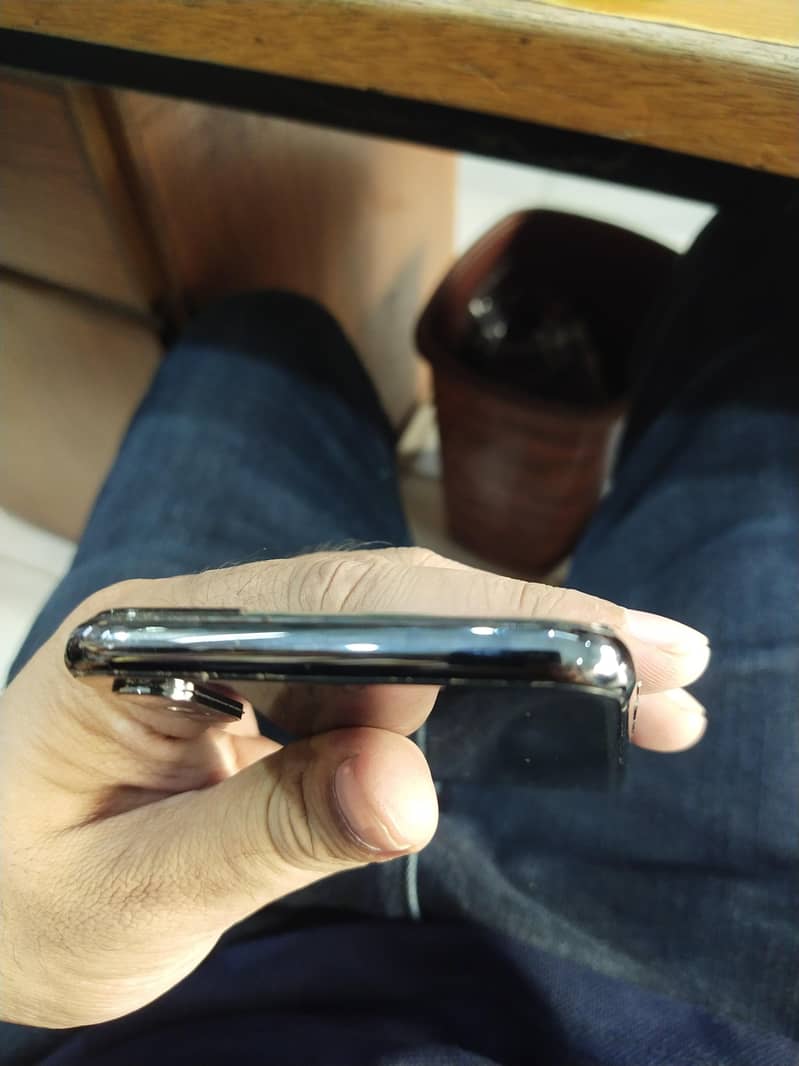 Apple iPhone X 1