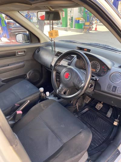 Suzuki Swift 2012