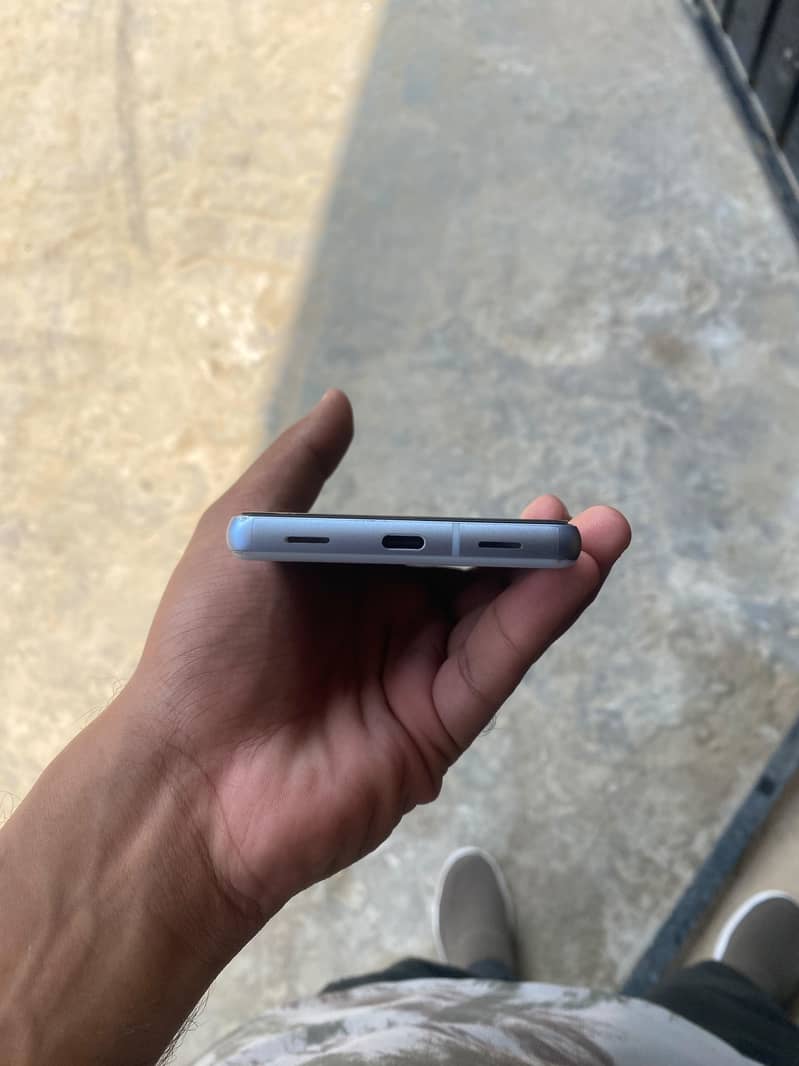 Google Pixel 7a 5
