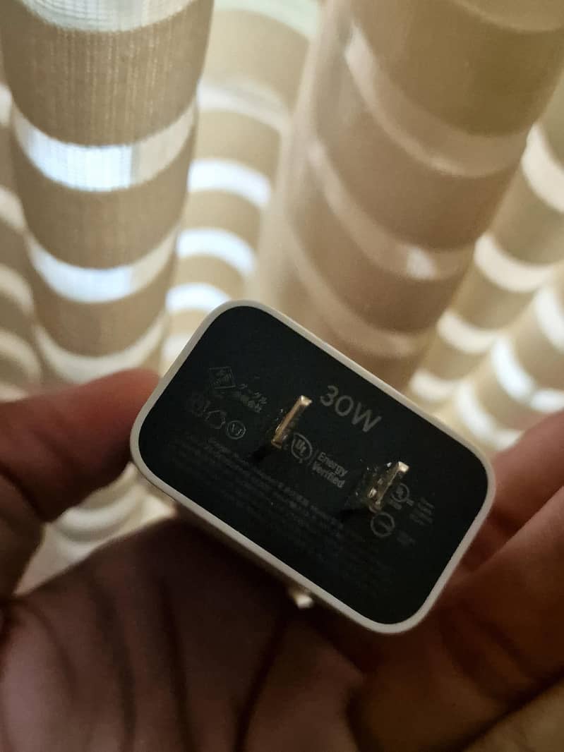 Google pixel charger 0