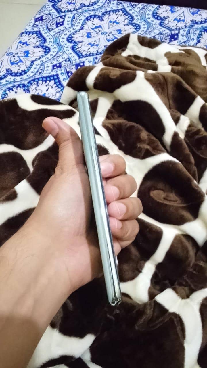 One Plus 10T 3