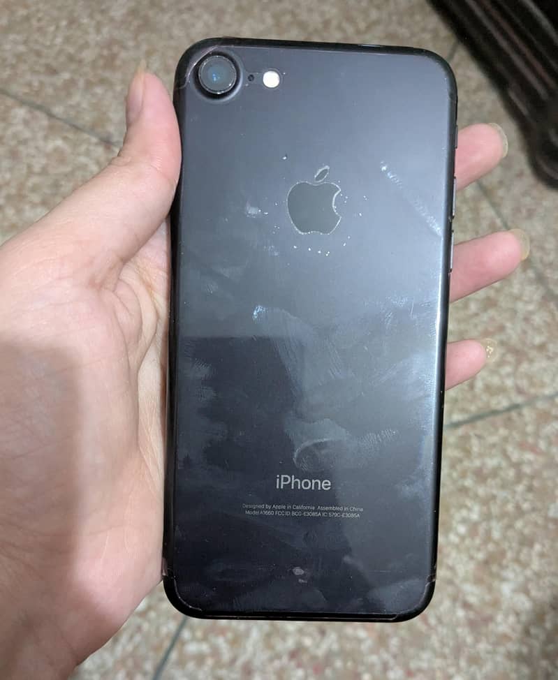 Apple iPhone 7 Plus 1