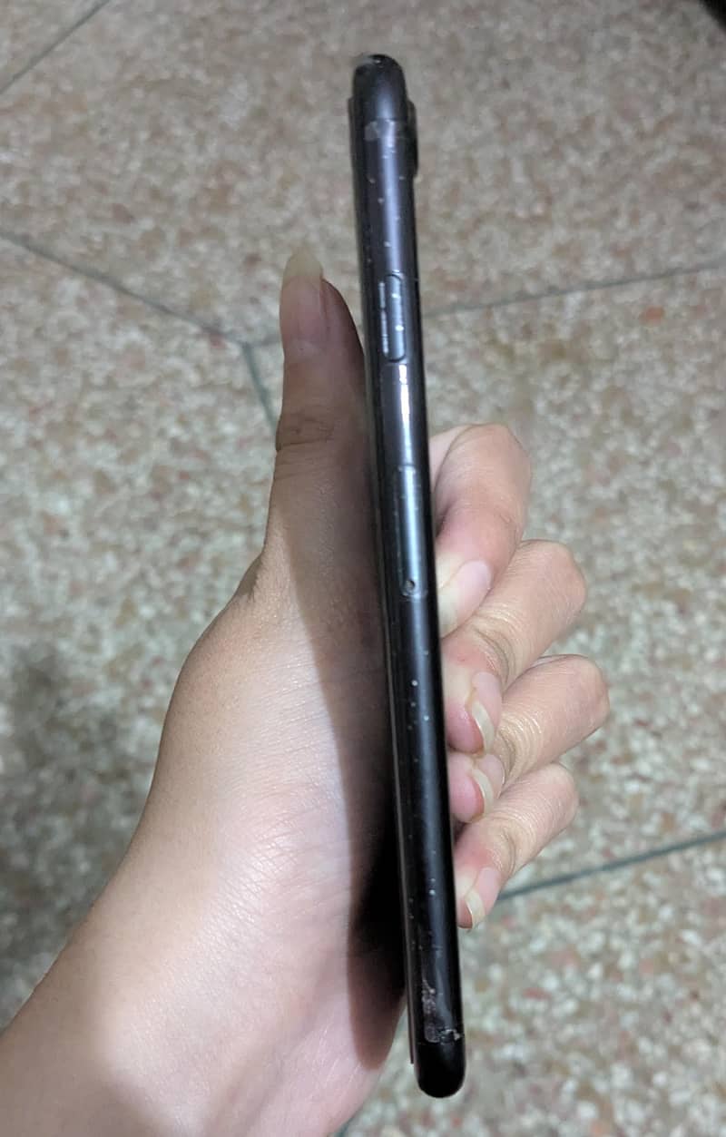Apple iPhone 7 Plus 2