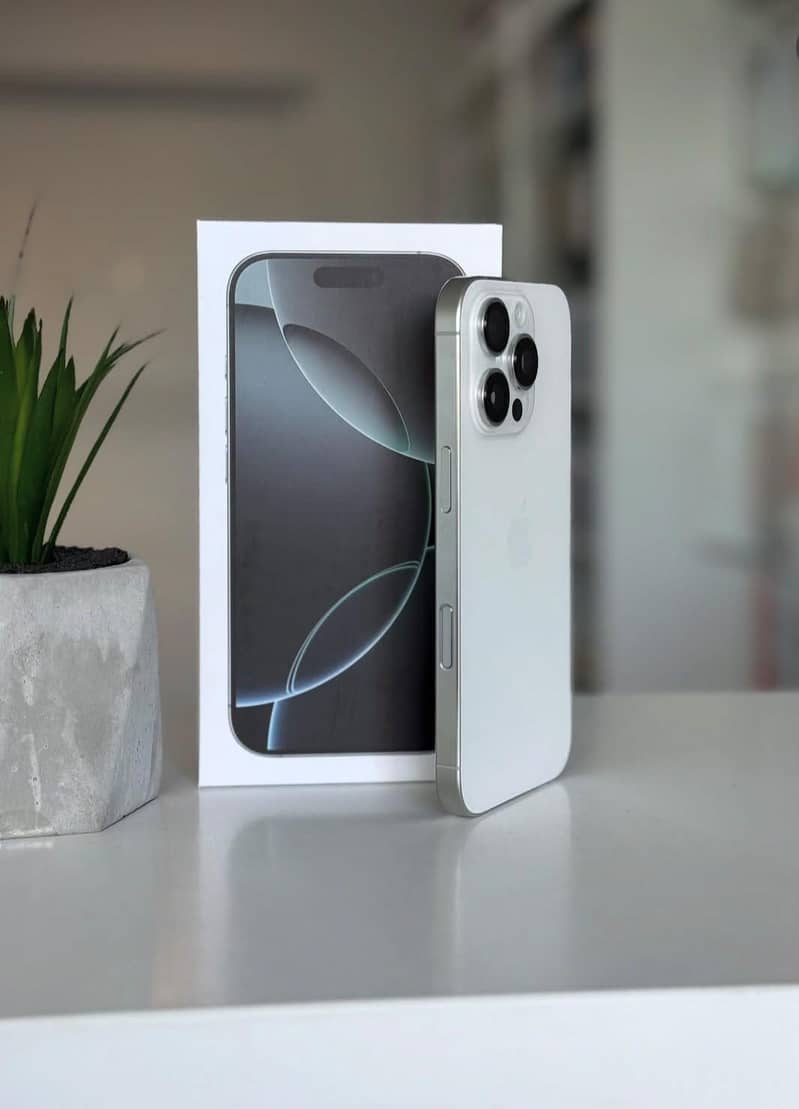Apple iPhone 16 Pro 5