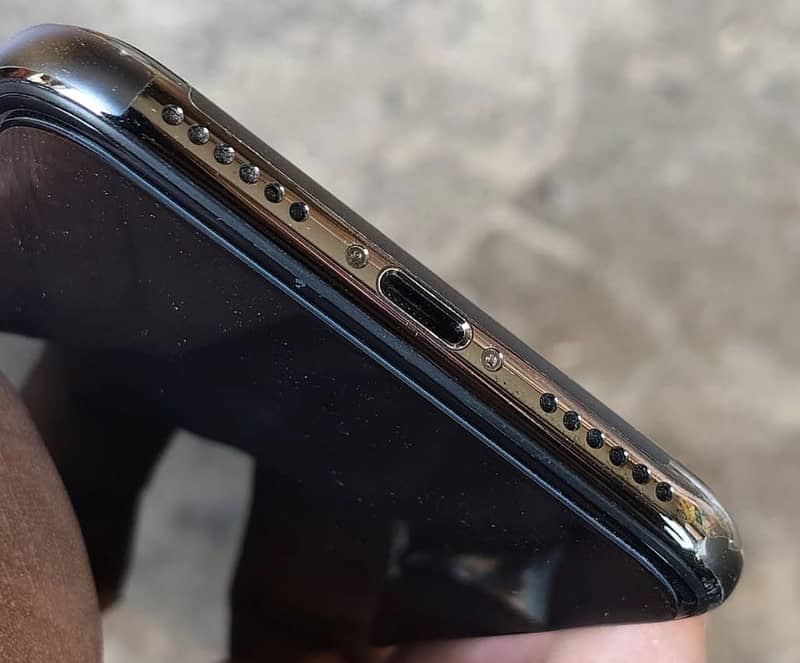 Apple iPhone X 0