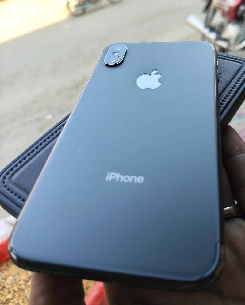 Apple iPhone X 1