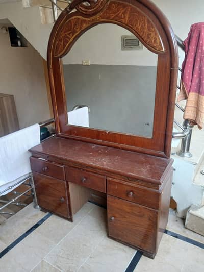 dressing table 3 doraz or bara khana ha do nacha side pa