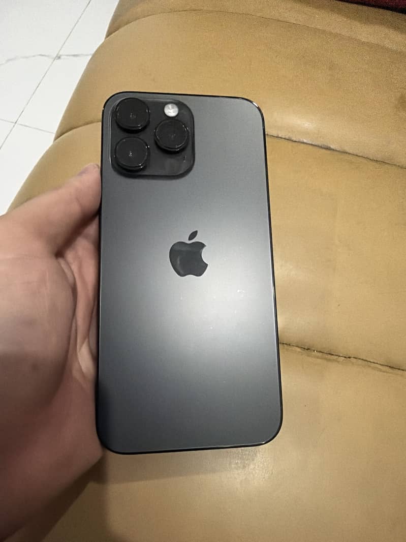 Apple iPhone 14 Pro Max 0