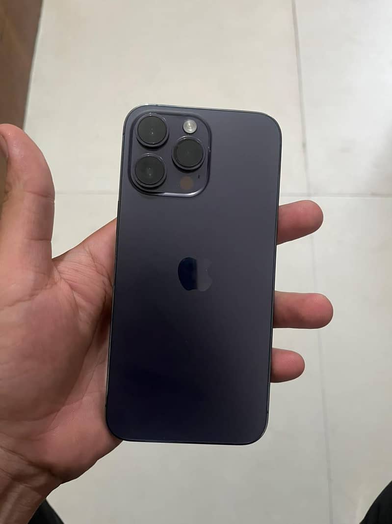 Apple iPhone 14 Pro Max 0
