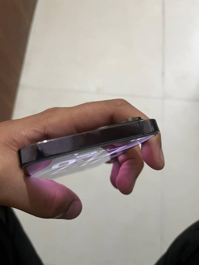 Apple iPhone 14 Pro Max 4