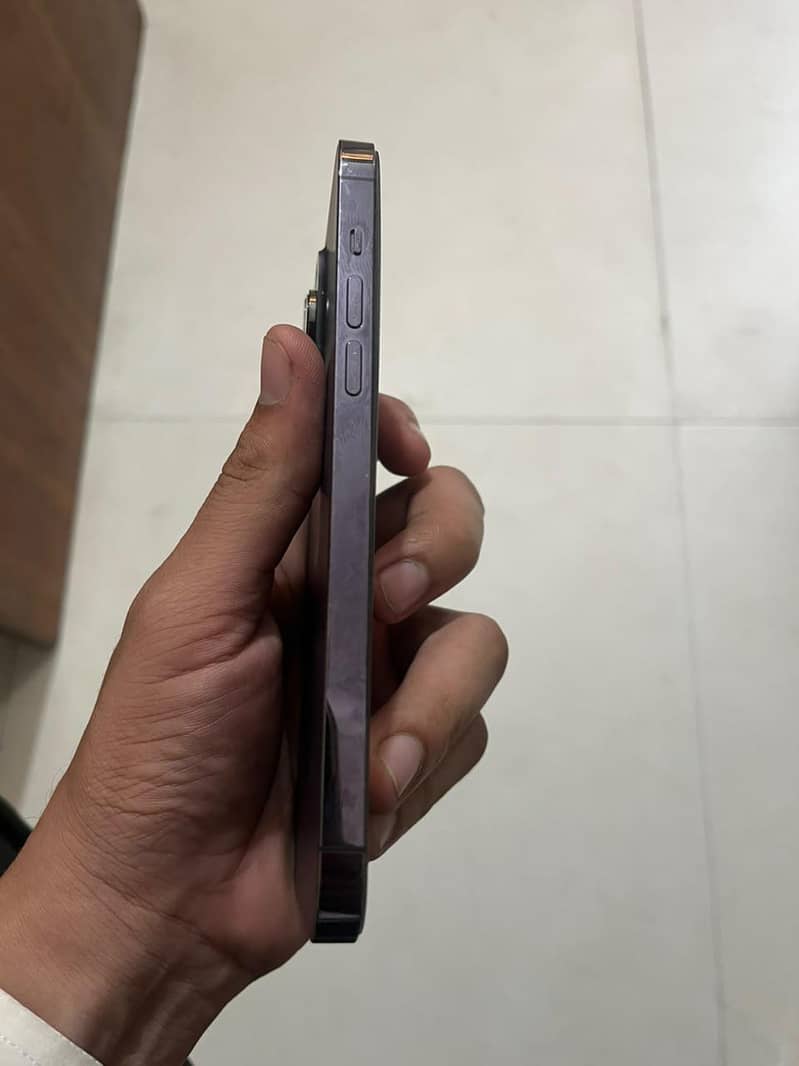 Apple iPhone 14 Pro Max 7