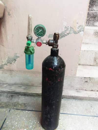 Oxygen Cylinder