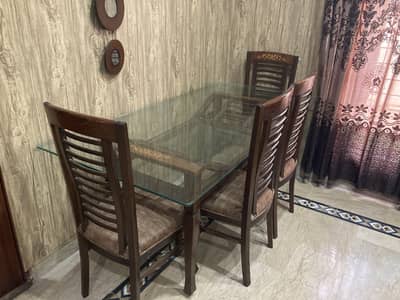 Dining Table with 6 chairs new