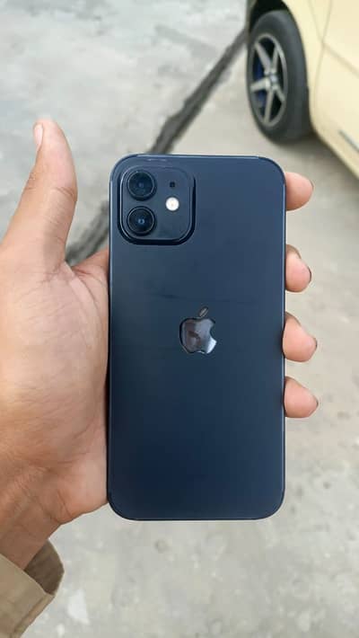 Apple iPhone 12