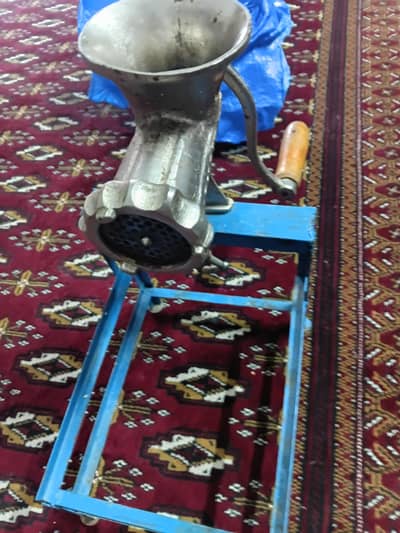 Manual Meat Machine