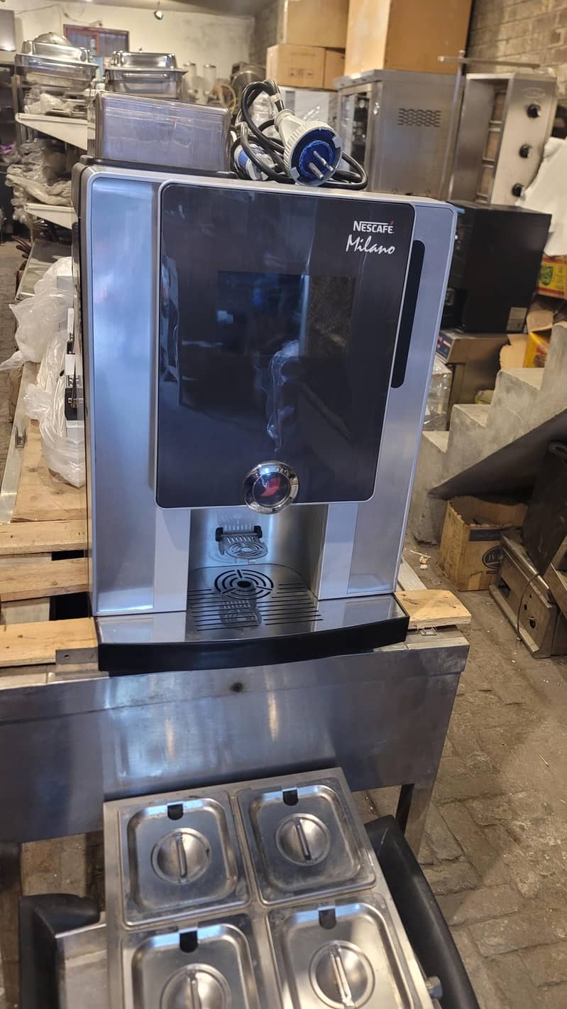 nescafe machine / nestle machine / coffee machine 3
