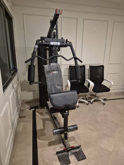 Multi-Function Gym Machine for Sale – Excellent Condition  