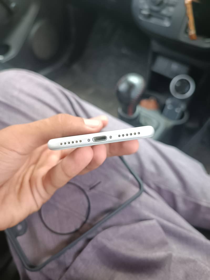 Apple iPhone 7 6