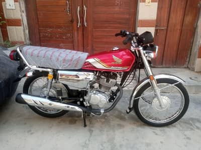 Honda Cg125 silver edition self start with 5 gears unregistered