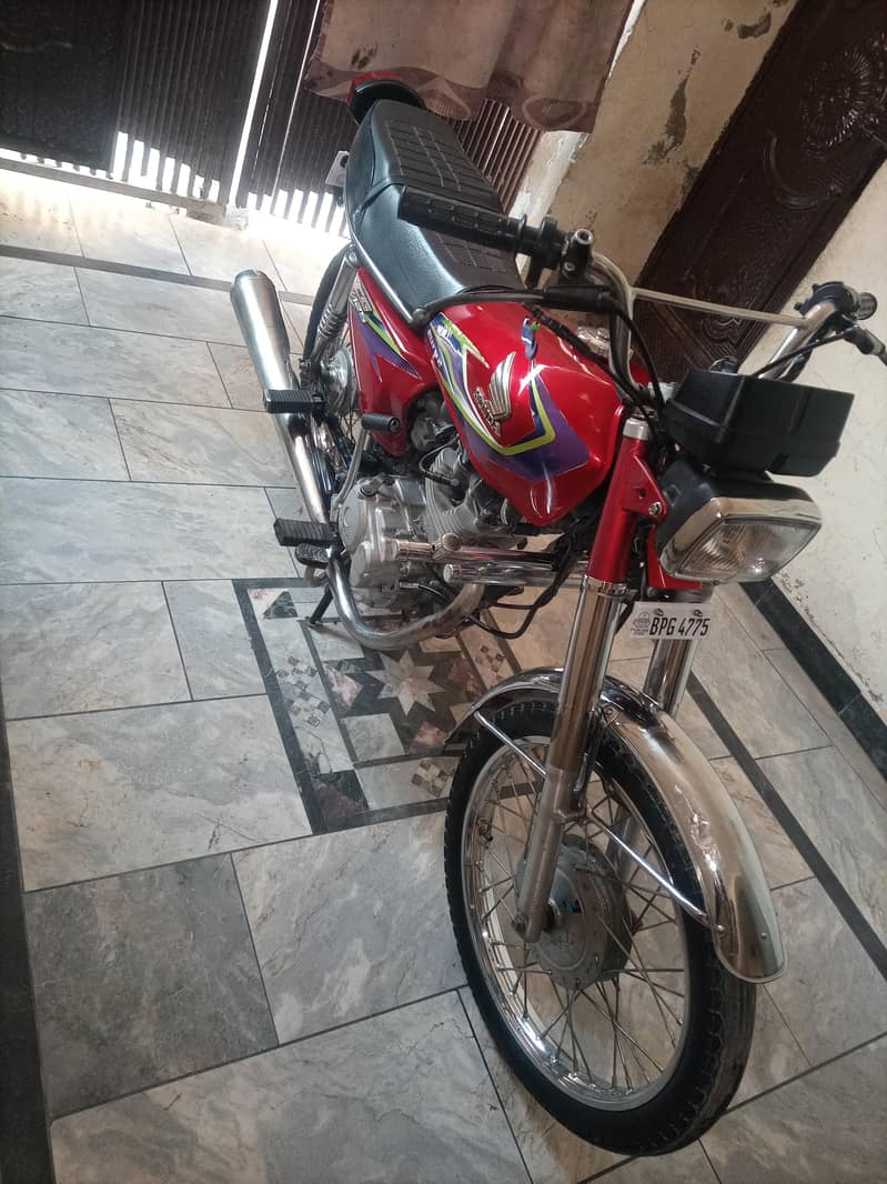 2017 modal 125 new condition 1
