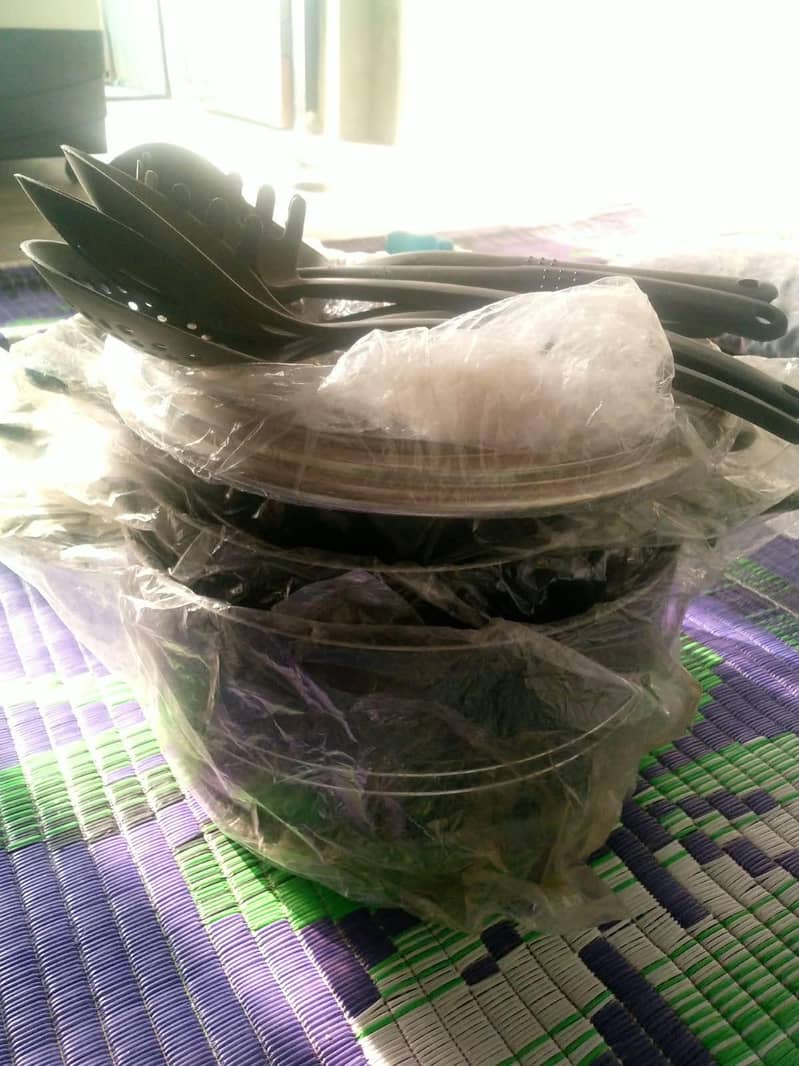 nonstick cookware 1