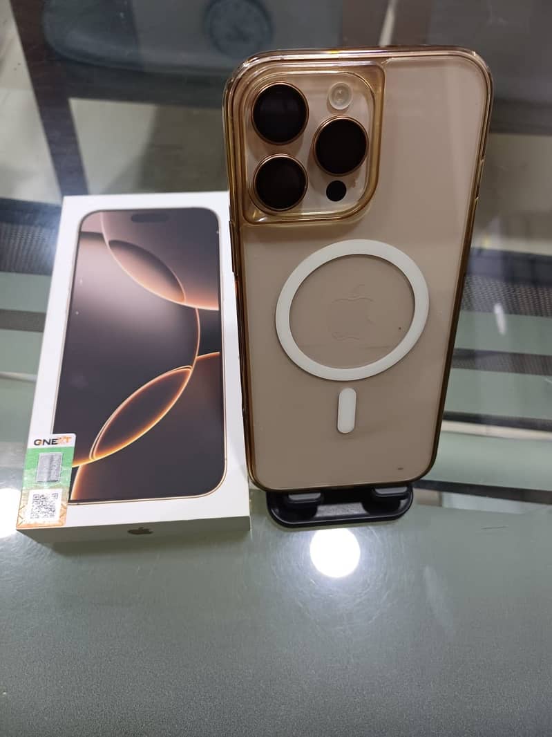 Apple iPhone 16 Pro Max 2