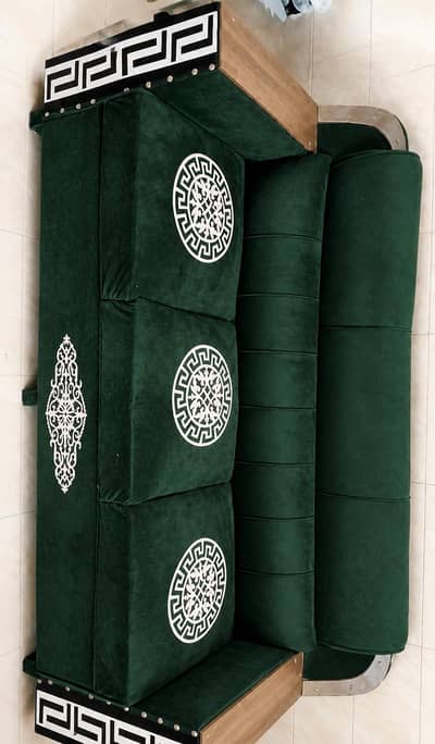 urgent sale sofa  set