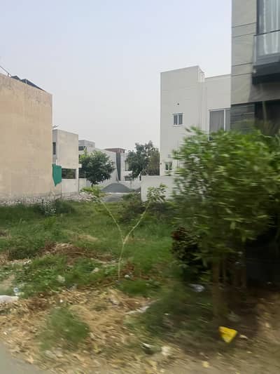 Plot No-280 Block Z4 - 5 Marla Plot On Top Location of Phase 8 ivy Green DHA Lahore For Urgent Sale