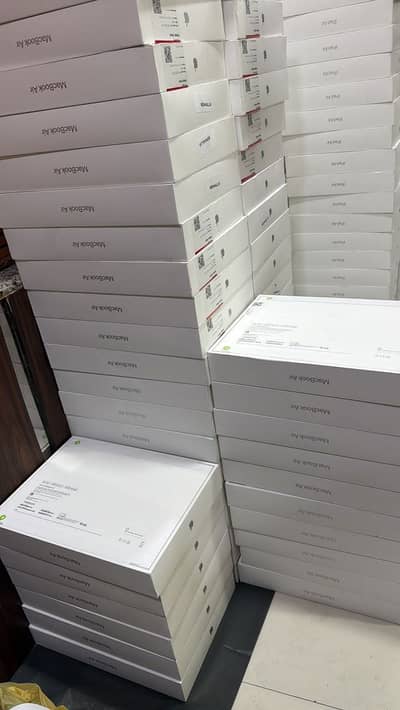 Macbook Air M5 13” - 16/512 - Box Pack Non Active !!!!